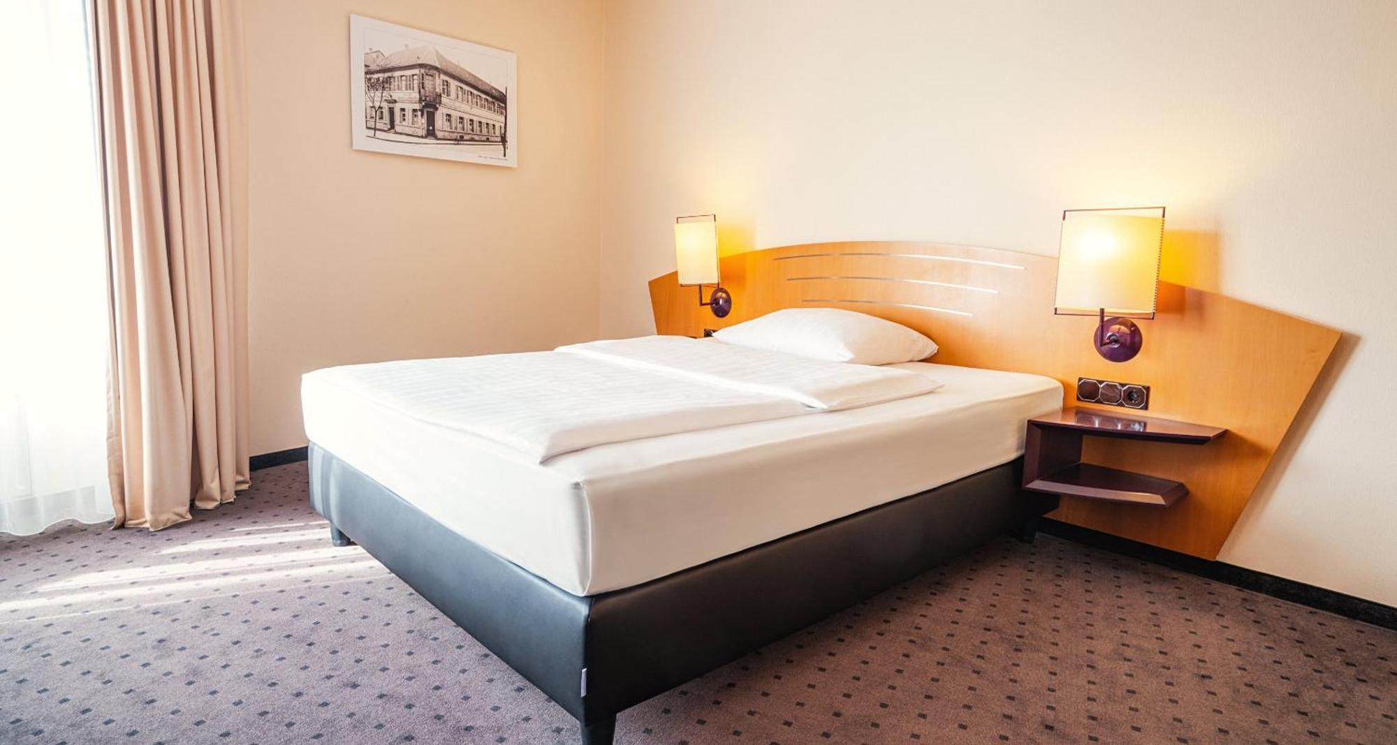 Victor'S Residenz-Hotel Frankenthal Франкентал Стая снимка