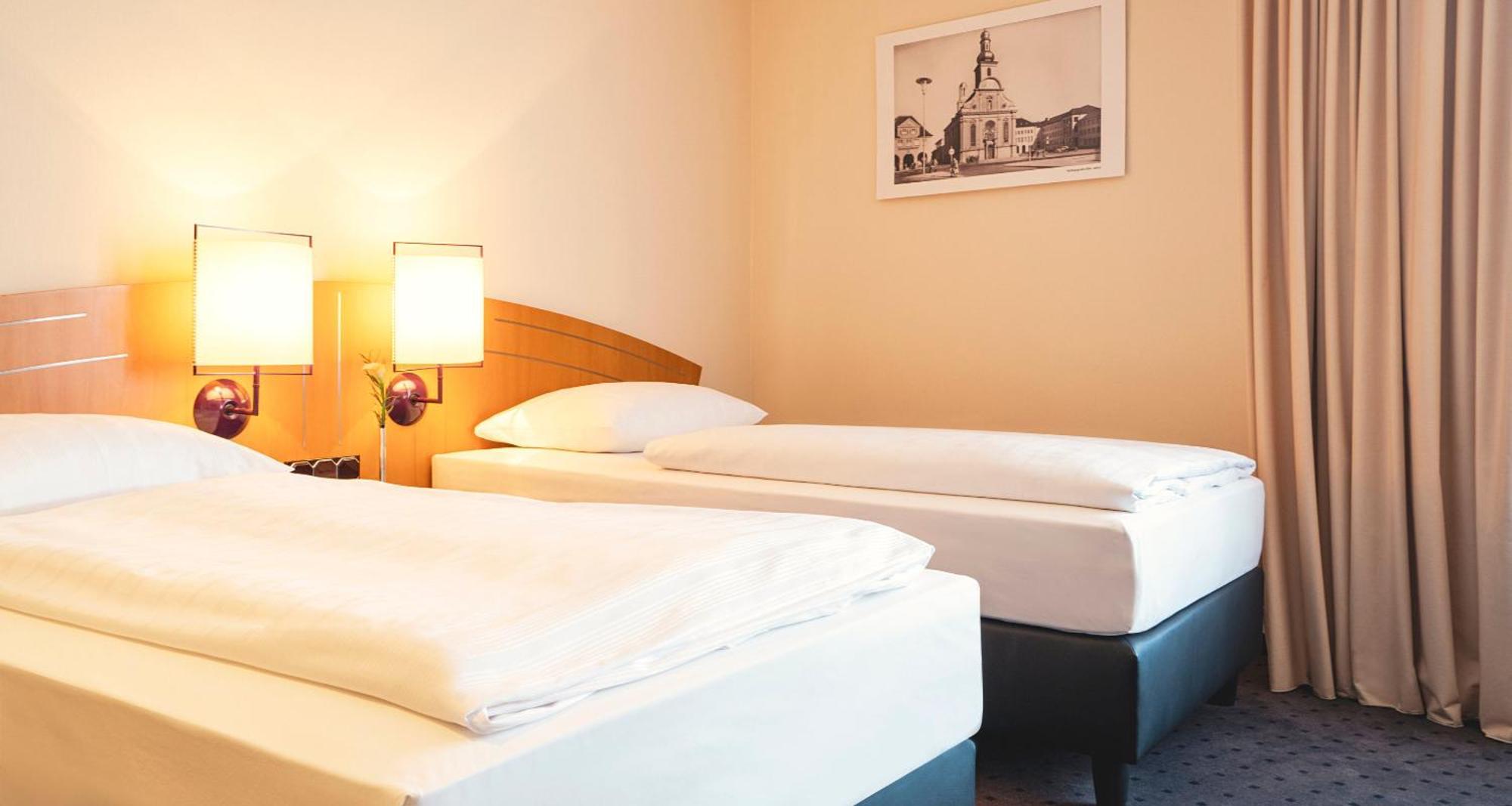 Victor'S Residenz-Hotel Frankenthal Франкентал Стая снимка