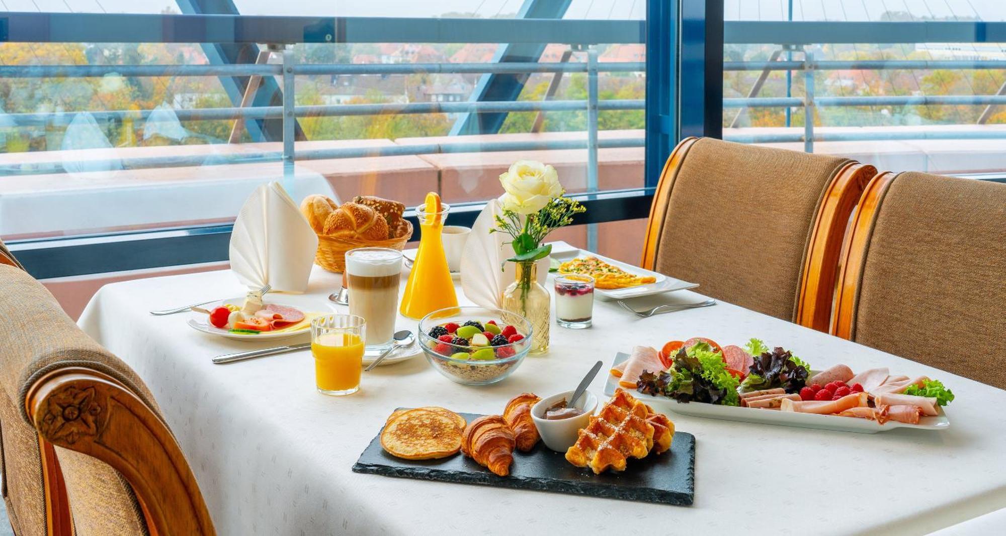 Victor'S Residenz-Hotel Frankenthal Франкентал Екстериор снимка