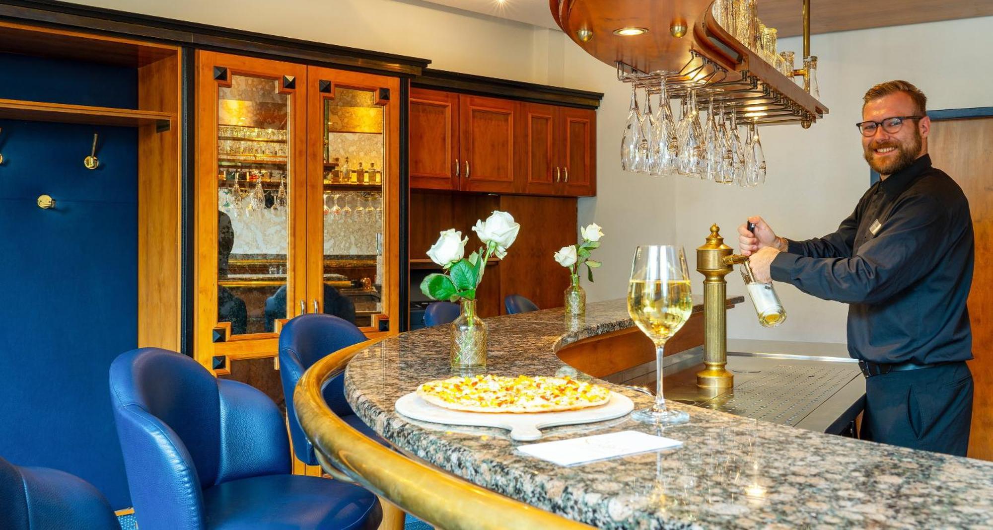 Victor'S Residenz-Hotel Frankenthal Франкентал Екстериор снимка
